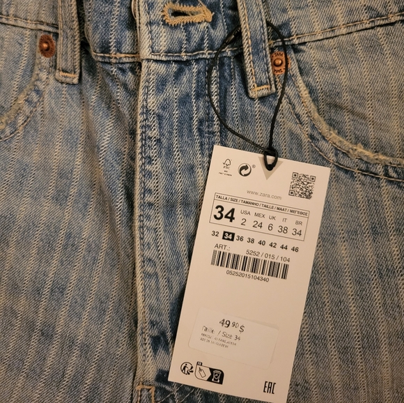 Bermuda Shorts - Picture 4 of 4